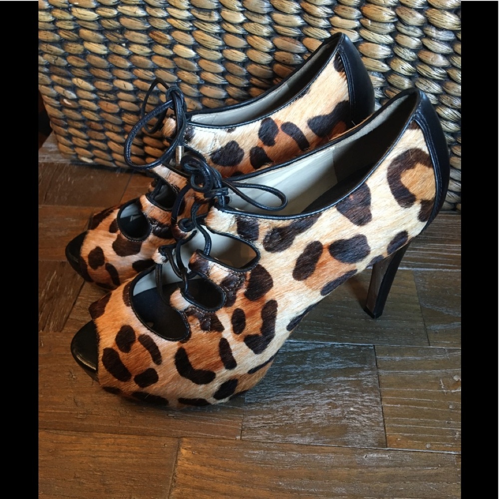 Talbots Erica Leopard Print Stiletto Bootie🖤
